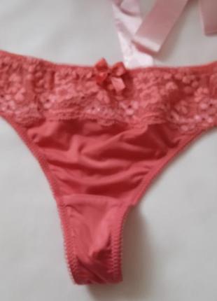 Трусики атласные с кружевом женские стринги