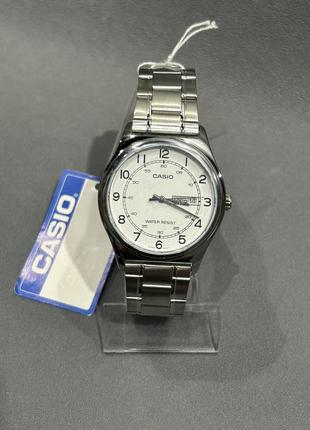 Часы casio новый