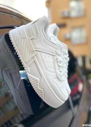 Кеди на високій підошві