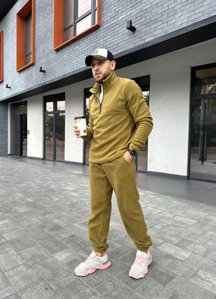 Якісний чоловічий костюм