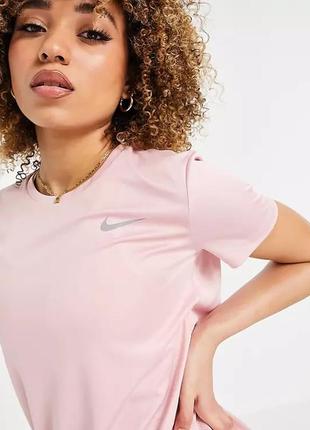 Футболка женская спортивная майка розовая пудровая беговая от nike dark running