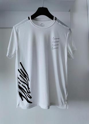 Футболка nike розмір l