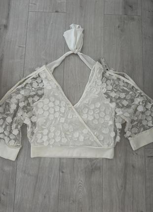 Блуза с цветком