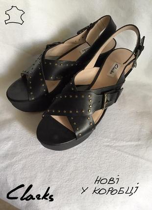 Жіночі шкіряні босоніжки