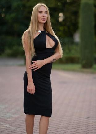Облягаюча сукня з відкритою спиною lameia чорне1 фото