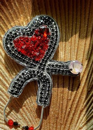 Брошка"стетоскоп"