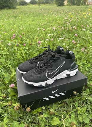 Кроссовки nike react