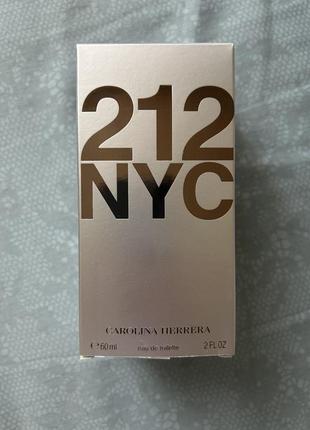 Жіноча туалетна вода carolina herrera 212 nyc