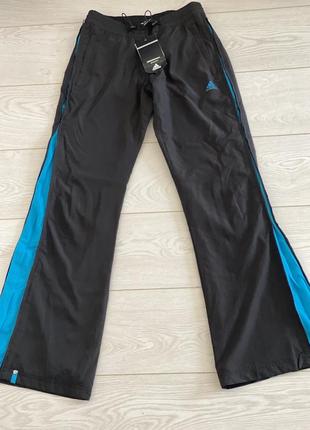 Спортивные штаны adidas