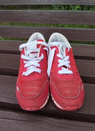 Кросівки дитячі