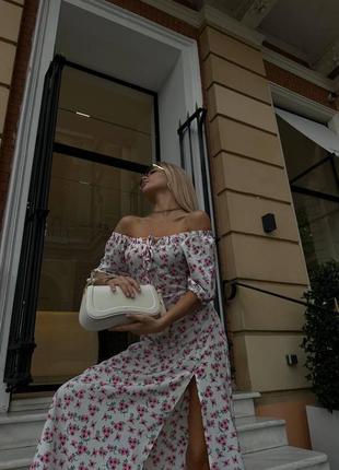 Элегантное платье с роскошным разрезом 💗
