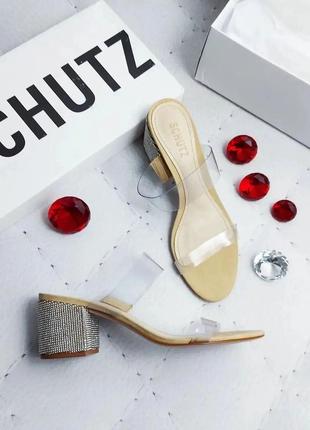 Schutz оригінал бежеві босоніжки з стразами на підборах