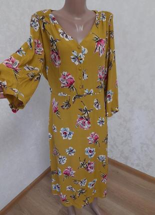 Шикарное платье в цветы joules