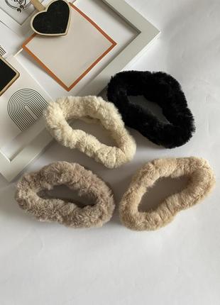 Пушистый краб для волос