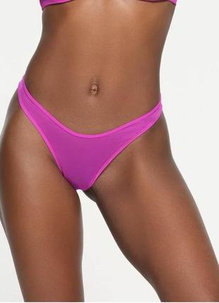 Неймовірно красиві трусики стрінги skims, тканина сіточка