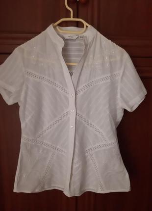 Блуза з мережками