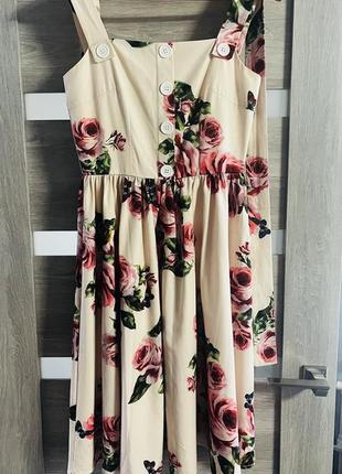 Сарафан з трояндами
