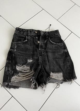 Шорти