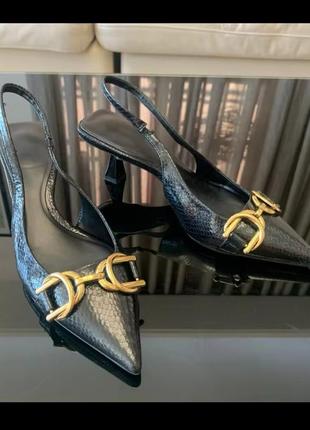 Туфлі zara
