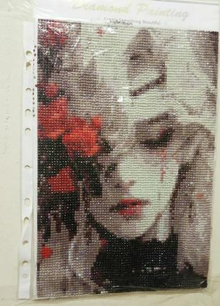 Готовая картина из алмазной мозайки полотно из камней страз арт