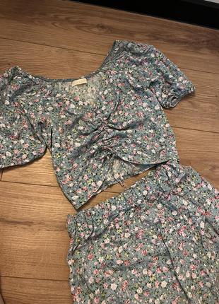 Топ з спідницею