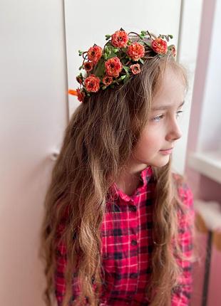 Венчик с оранжевыми цветами