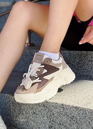 Бежеві моко жіночі кросівки кеди на високій підошві потовщеній
