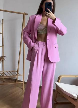 Розовый брючный костюм пиджак брюки zara xs s