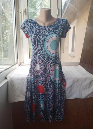 Вискозное трикотажное платье миди