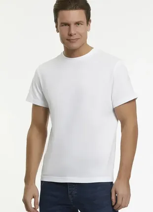 Однотонна футболка
