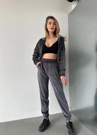 Костюм спортивний жіночий з велюру7 фото