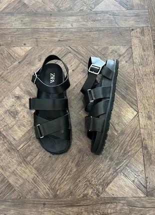 Босоніжки, сандалі zara