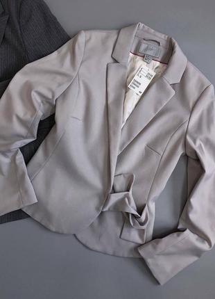 Сірий укорочений піджак h&m  (m 38) / серый короткий пиджак жакет блейзер