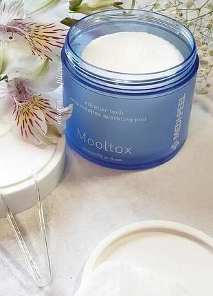 Пілінг-педи для зволоження та очищення шкіри medi peel aqua mooltox sparkling pad 70 шт