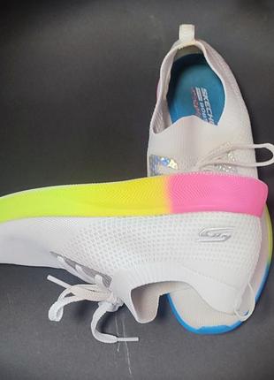 Оригінал кросівки skechers squad 2 rainbow rider
розмір 402 фото