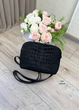 Женская стильная и качественная сумка из натуральной замши и эко кожи черная1 фото