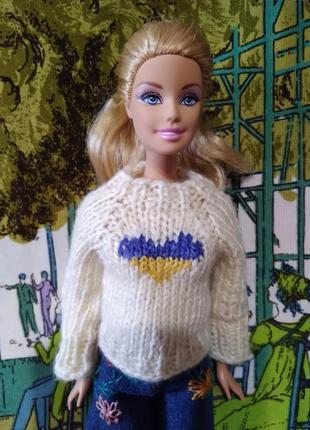 Одяг для барбі - светр з сердечком.3 фото