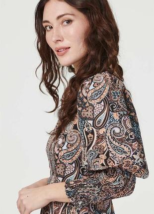 Блуза з баскою рукава волани на резинці