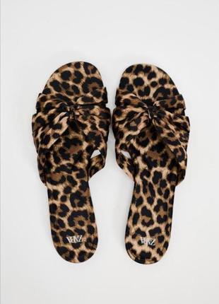 Шлепанцы zara