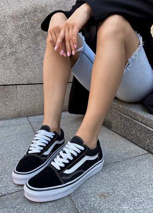 Женские кроссовки в стиле vans old skool classic black white ванс / кеды / демисезонные / весенние, летние, осенние / замша, текстиль / черные, белые