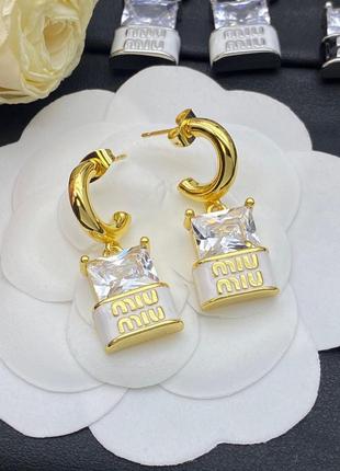 Серьги в стиле miumiu