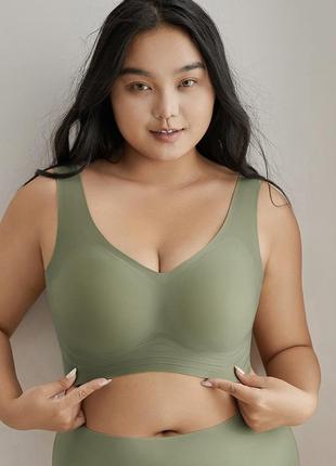 Бра безшовний великий розмір без кісточок батал комфорт пудровий з пуш ап бюстгальтер