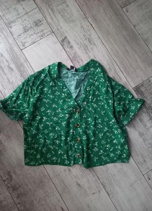 Блуза на ґудзики