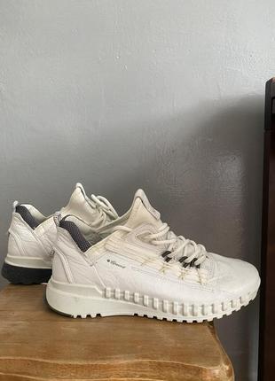 Кроссовки ecco