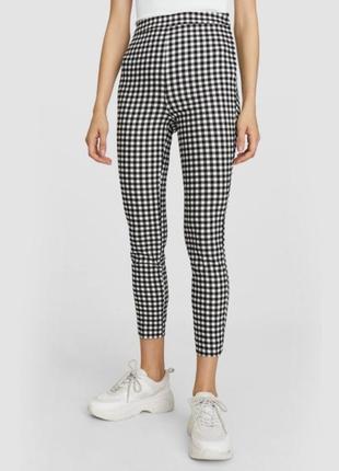 Брюки в клетку zara