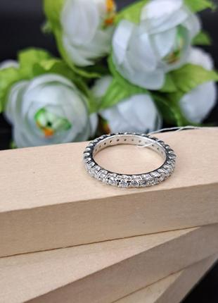 Серебряное нежное кольцо классика с белыми фианитами 9253 фото