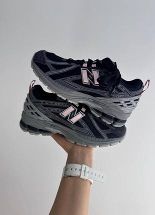 Кроссовки New Balance Athletics Higher Learning Crew Sweatshirt “black/pink” premium8 фото