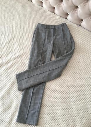 Брюки брюки серые в клетку джинсы zara h&m bershka