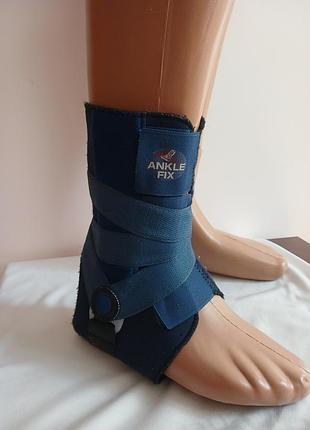 Ортез, бандаж на правий гомілковостопний суглоб ankle-fix