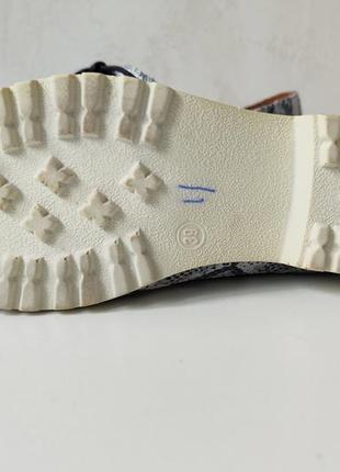 Cellini жіночі шкіряні туфлі оксфорди в принт пітона